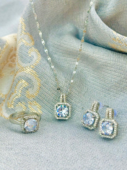 Glamorous  Silver Jewelry Set - Necklace,Earring & Ring